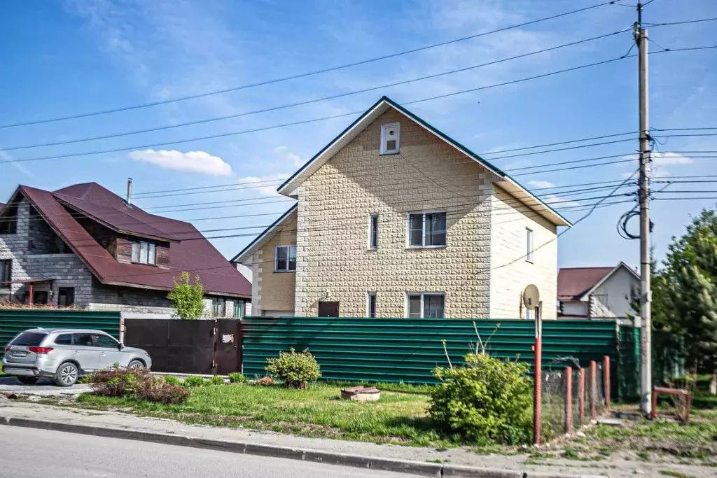 Дом в Новосибирская область, Бердск пер. Хрустальный, 3 (182 м) - Фото 1