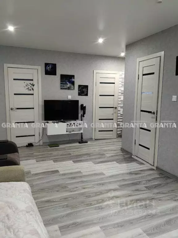 3-к кв. Красноярский край, Красноярск ул. Бограда, 97 (58.0 м) - Фото 2