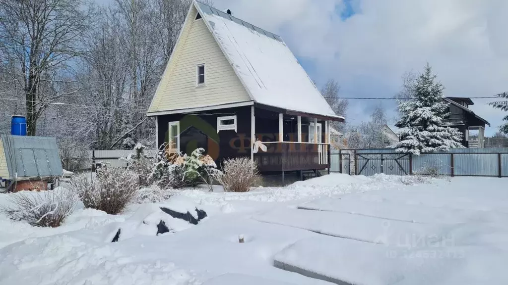 Дом в Ленинградская область, Выборгский район, Рощинское городское ... - Фото 1
