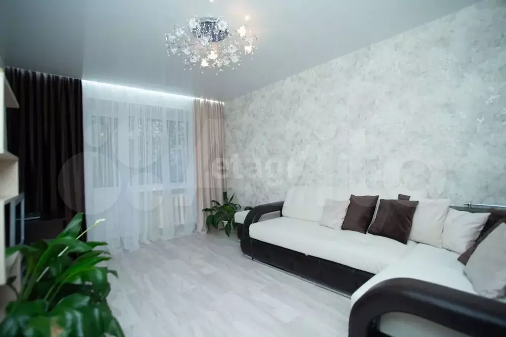 3-к. квартира, 58,6 м, 2/9 эт. - Фото 0