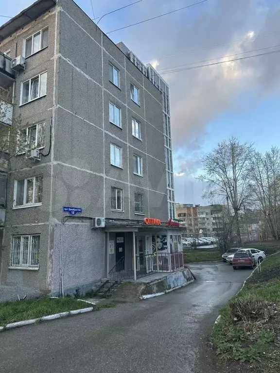 3-к. квартира, 54 м, 4/5 эт. - Фото 0