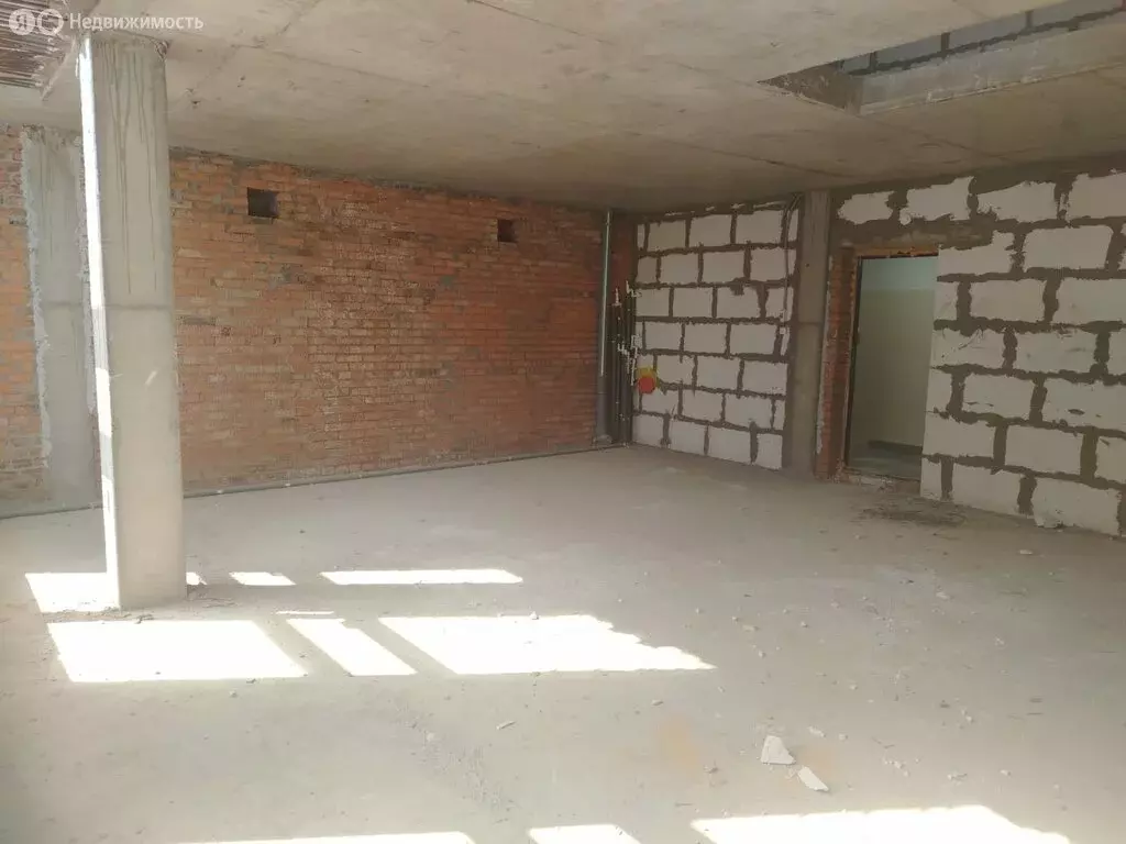 3-комнатная квартира: деревня Ликино, 103А (49.3 м) - Фото 1