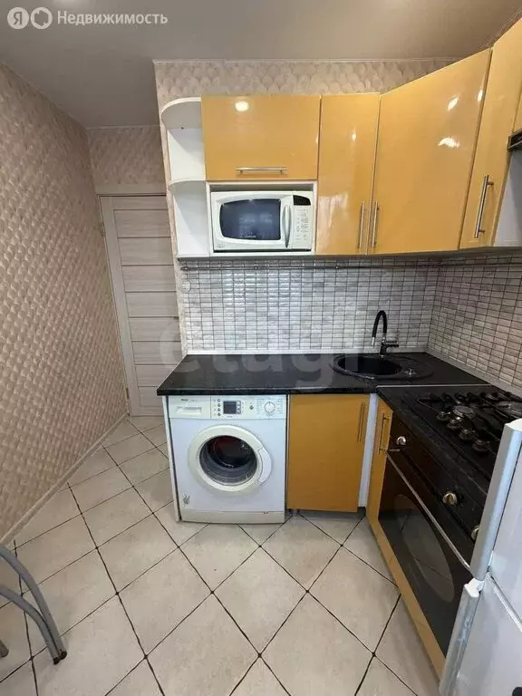 2-комнатная квартира: Ижевск, улица Коммунаров, 188 (46.3 м) - Фото 1