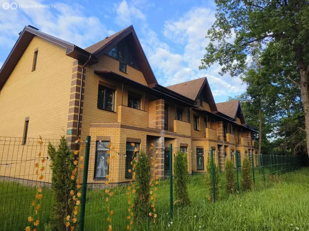 4-комнатная квартира: Одинцовский городской округ, посёлок НИИ Радио, ... - Фото 1