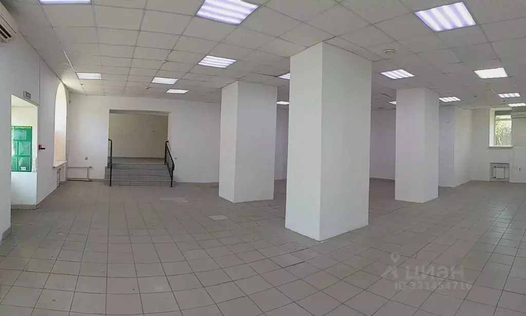 Торговая площадь в Оренбургская область, Новотроицк Советская ул., 5 ... - Фото 2