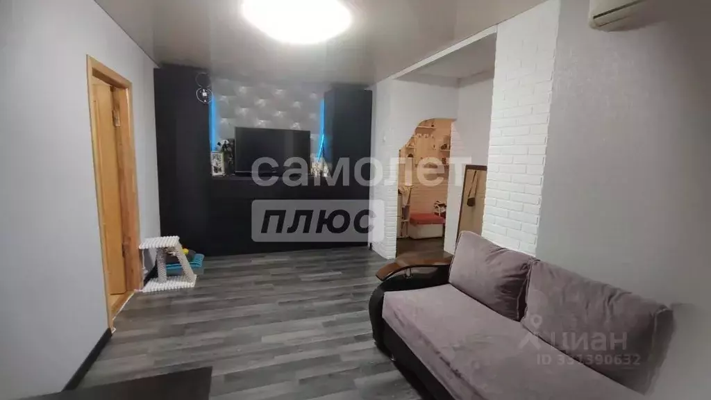 2-к кв. Краснодарский край, Туапсе ул. Кошкина, 18 (43.38 м) - Фото 1