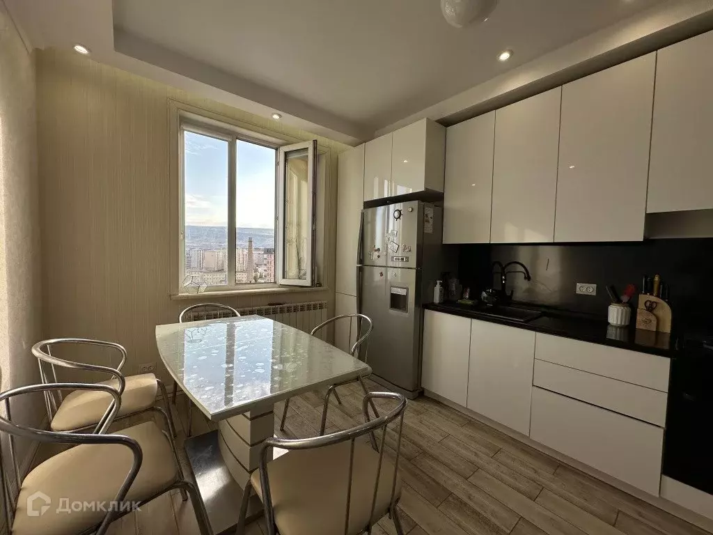 Продаётся 3-к квартира, 150 м - Фото 0