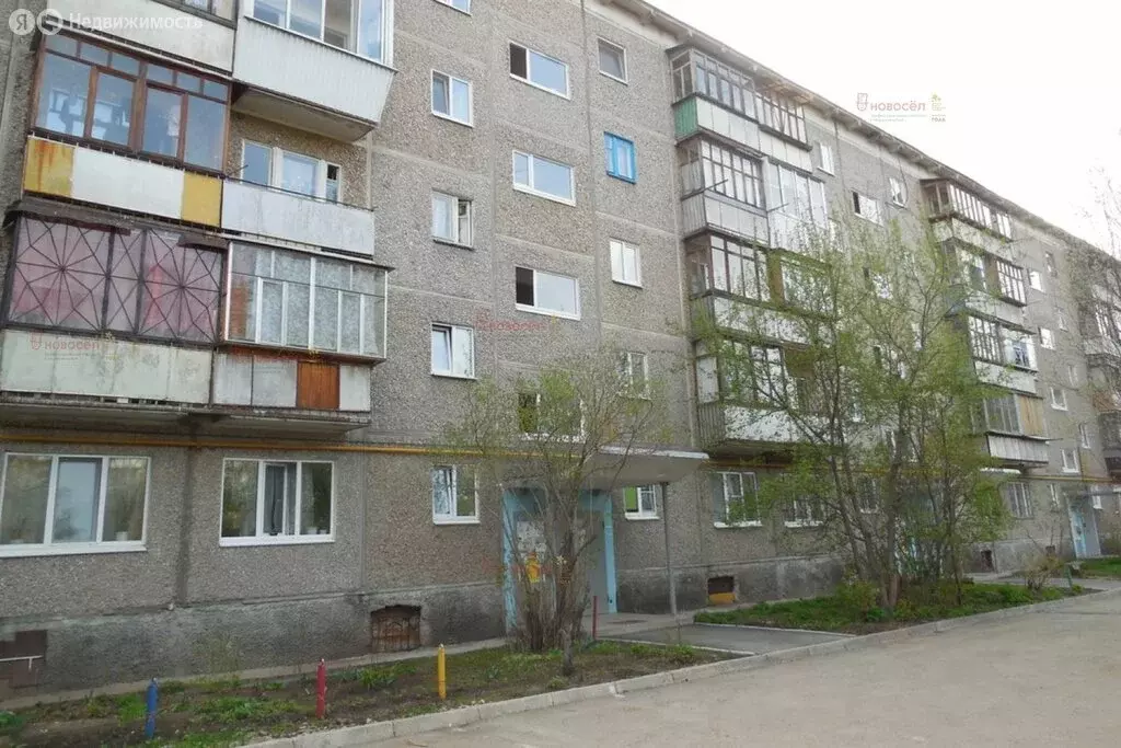 3-комнатная квартира: Екатеринбург, улица Чайковского, 79 (55 м) - Фото 1