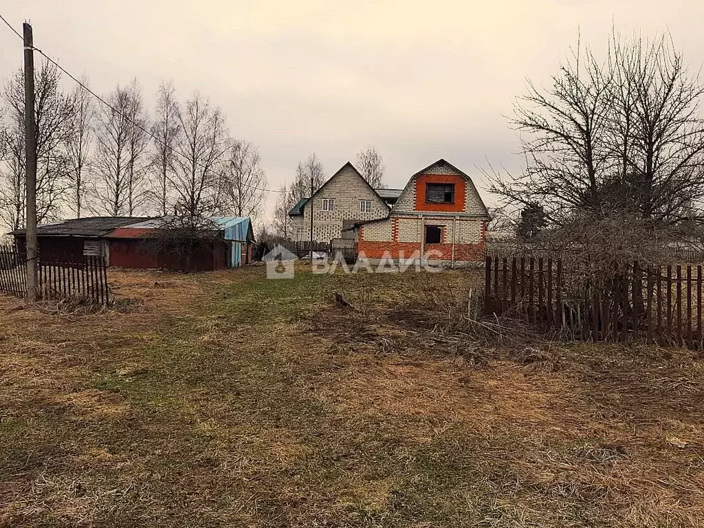 Дом в Брянская область, Выгоничский район, Кокинское с/пос, с. Палужье ... - Фото 1