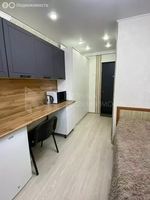 Квартира-студия: Тюмень, проезд Геологоразведчиков, 6 (13 м) - Фото 2