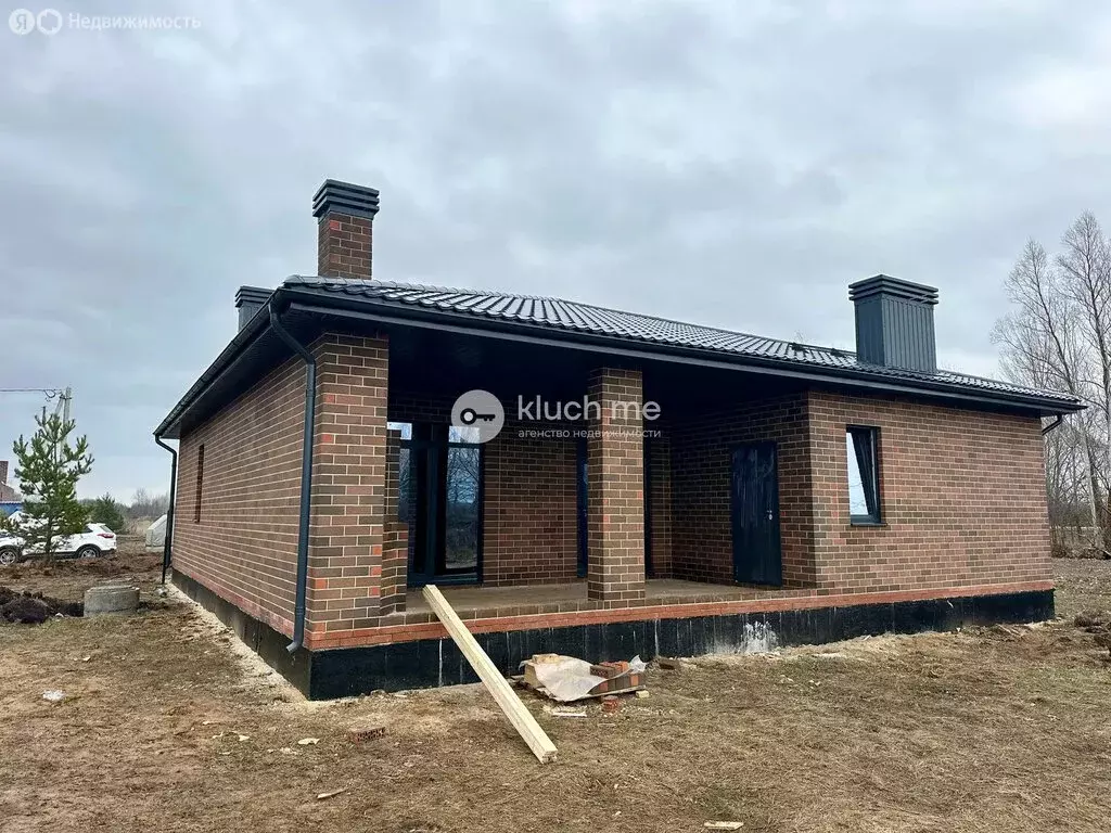 Дом в село Усады, Медицинская улица (145 м) - Фото 2