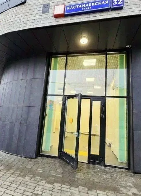 Торговая площадь в Москва Кастанаевская ул., 32 (133 м) - Фото 1