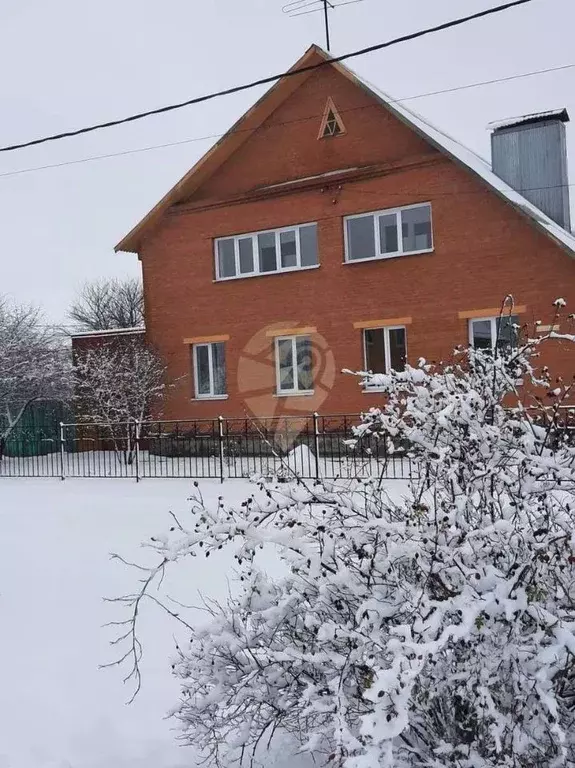 Коттедж в Белгородская область, Старооскольский городской округ, с. ... - Фото 0