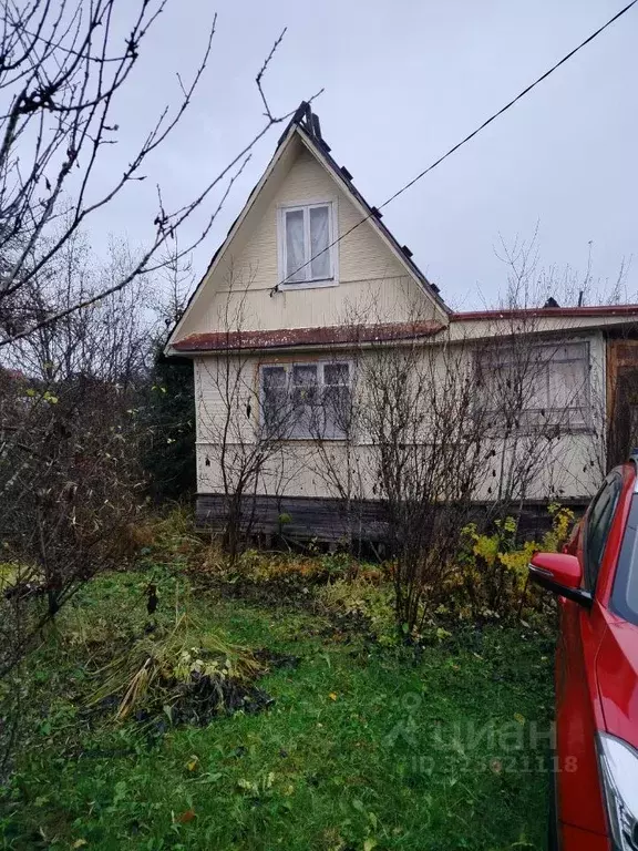 Дом в Ленинградская область, Киришский район, Кусинское с/пос, Чайка ... - Фото 1