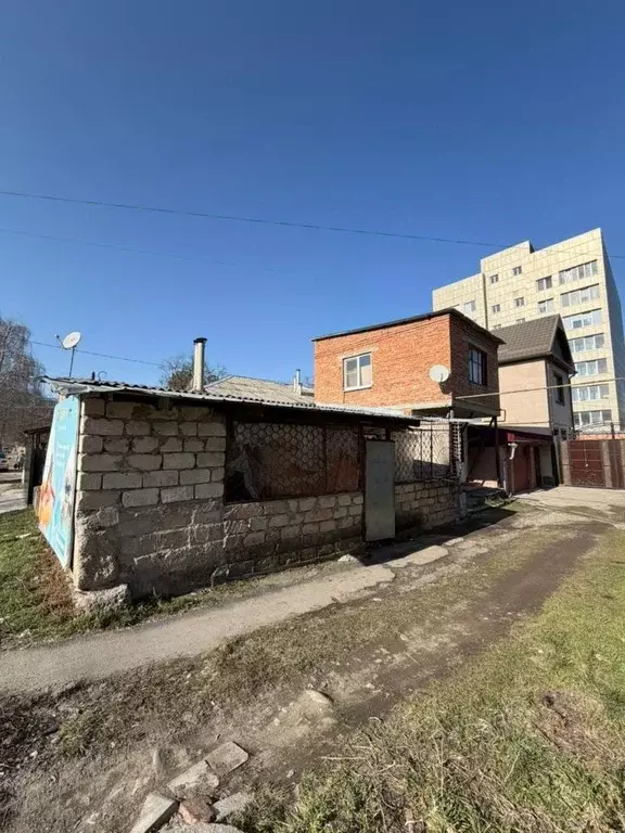 2-к кв. Кабардино-Балкария, Нальчик ул. Лермонтова (75.0 м) - Фото 1
