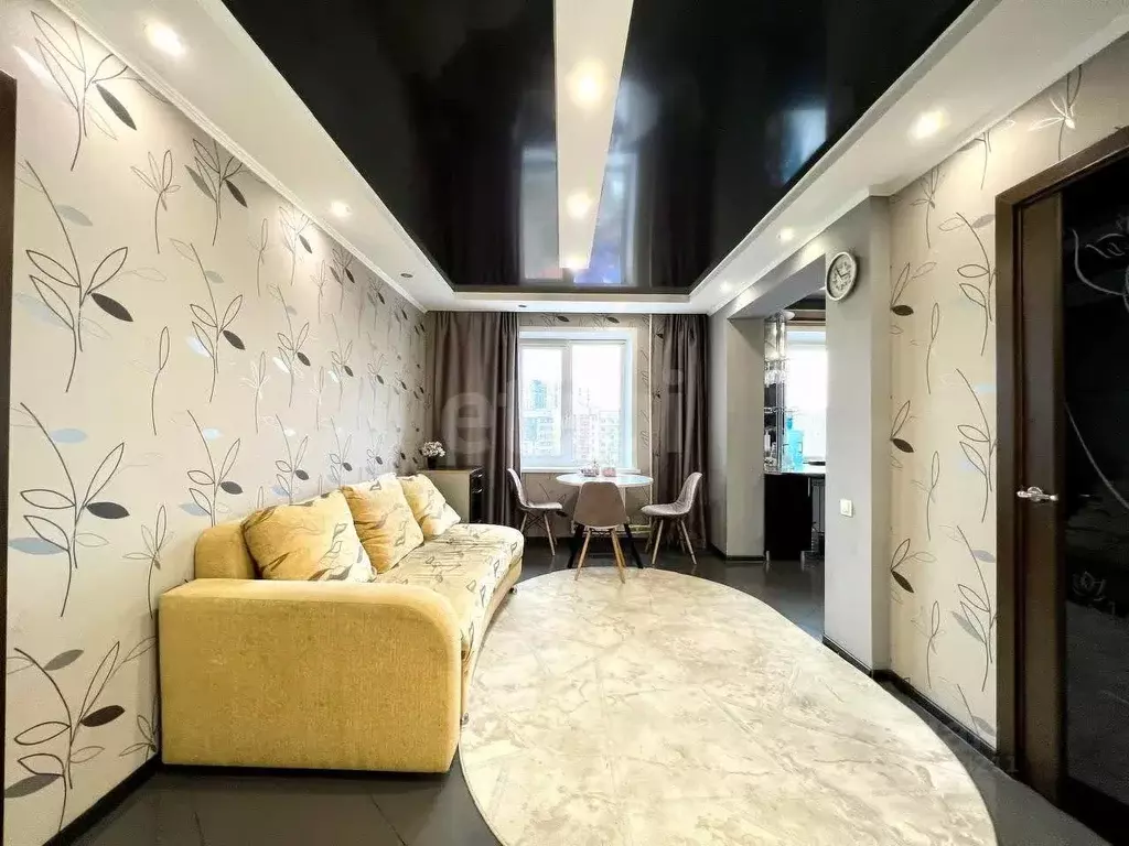 3-к кв. Курганская область, Курган Заозерный жилрайон, 5-й мкр, 3 ... - Фото 1