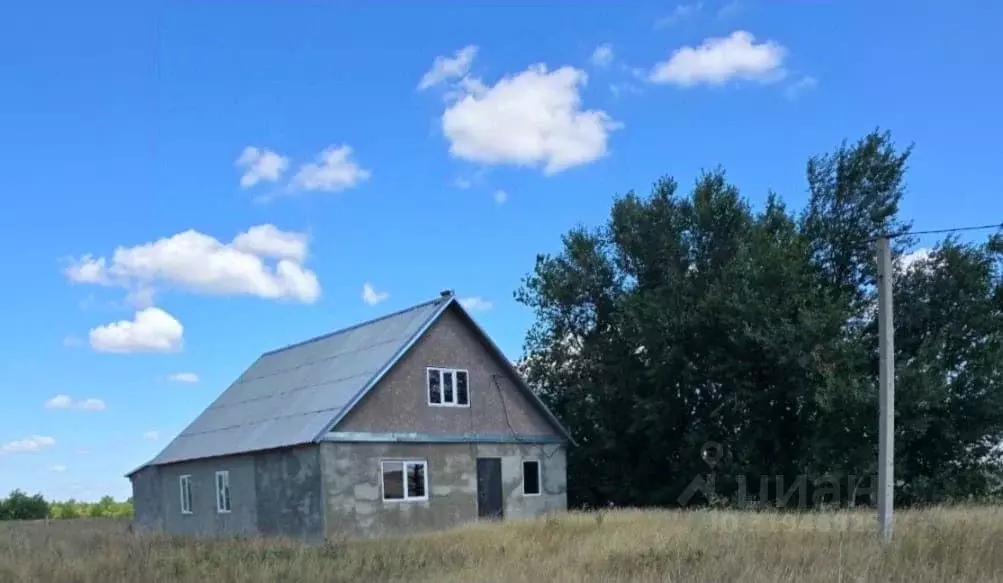 Дом в Волгоградская область, Суровикинский район, Нижнеосиновское ... - Фото 2