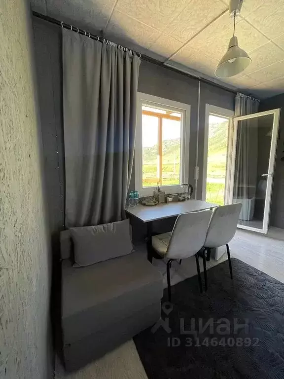 Комната Алтай, Онгудайский район, с. Хабаровка Северная ул., 38 - Фото 1
