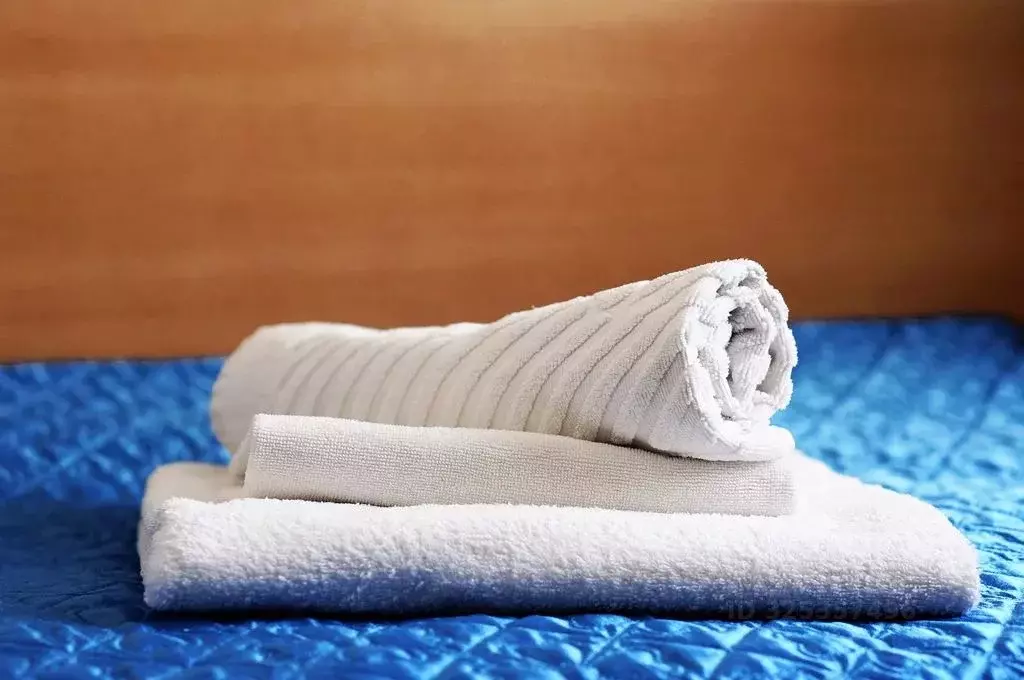 Комната Воронежская область, Россошь ул. Белинского, 33Б - Фото 2