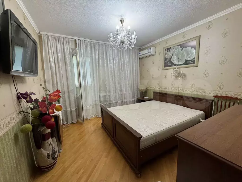 2-к. квартира, 55 м, 4/10 эт. - Фото 0
