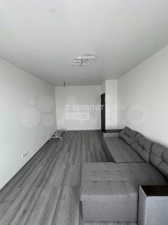 1-к. квартира, 42 м, 6/9 эт. - Фото 1