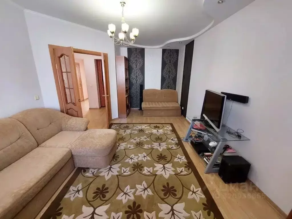 3-к кв. Сахалинская область, Южно-Сахалинск просп. Мира, 47 (87.6 м) - Фото 0