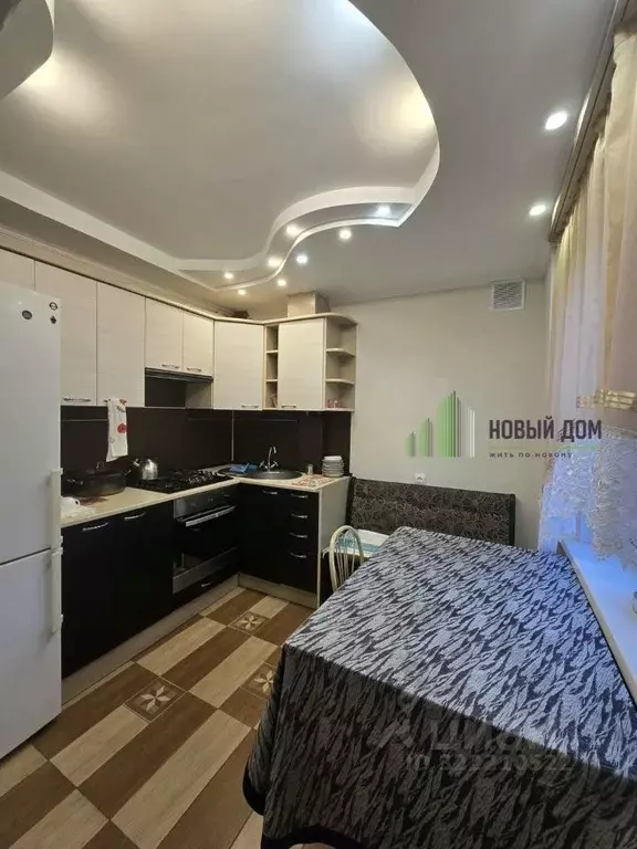 3-к кв. Новгородская область, Великий Новгород ул. Химиков, 15к2 (58.0 ... - Фото 1