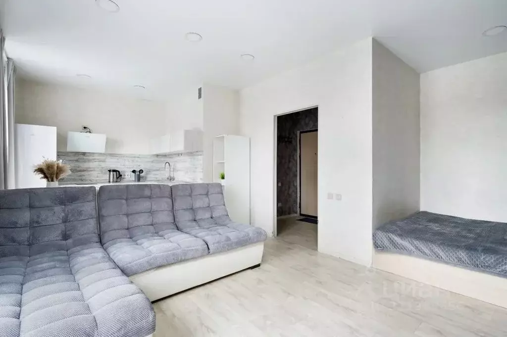 1-к кв. Новосибирская область, Новосибирск ул. Ясный Берег, 11 (32.0 ... - Фото 1