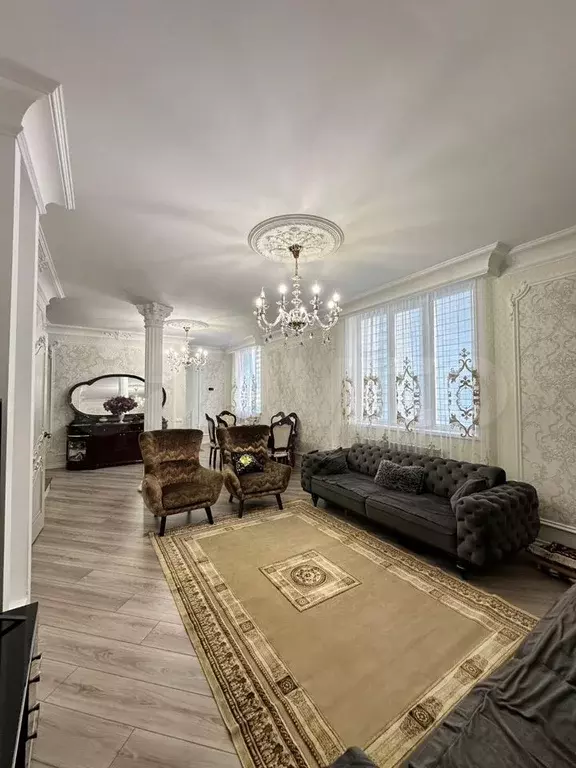 3-к. квартира, 130 м, 3/4 эт. - Фото 1