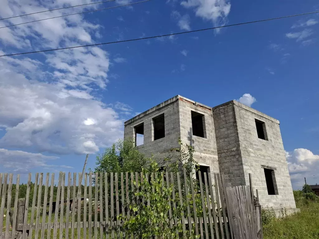 Дом в Тюменская область, Нижнетавдинский район, пос. Лесозаводский  ... - Фото 1