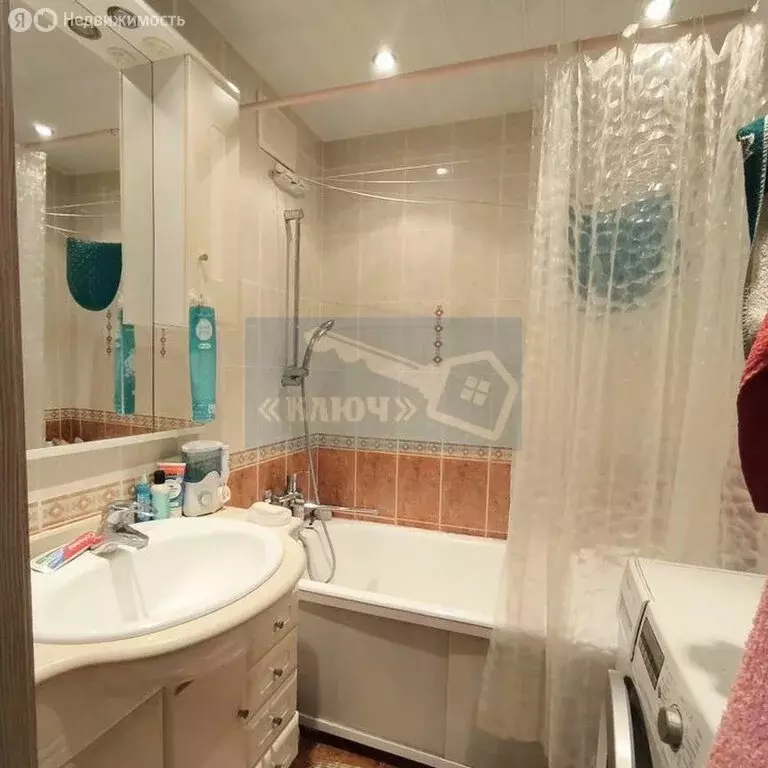 3-комнатная квартира: посёлок Молодёжный, 18 (93.9 м) - Фото 1