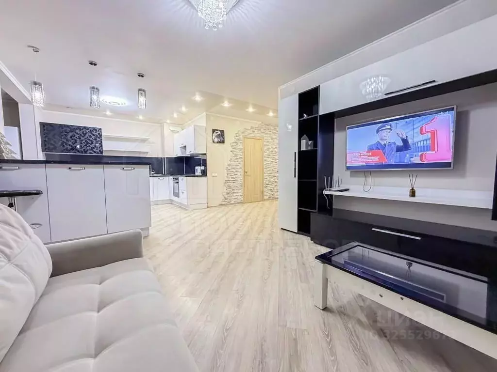 2-к кв. Иркутская область, Иркутск ул. Декабрьских Событий, 31 (67.5 ... - Фото 1