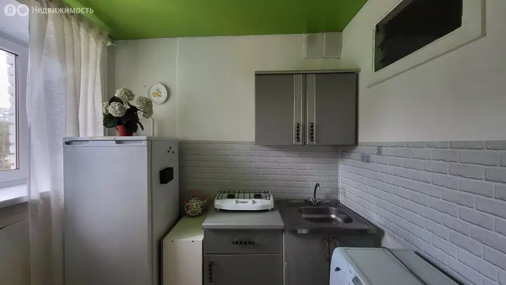 1-комнатная квартира: Миасс, улица Маяковского, 76 (23.9 м) - Фото 1
