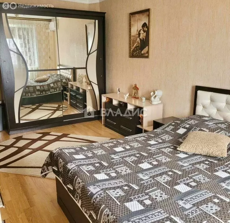 3-комнатная квартира: Белгород, улица Есенина, 52 (69.2 м) - Фото 0