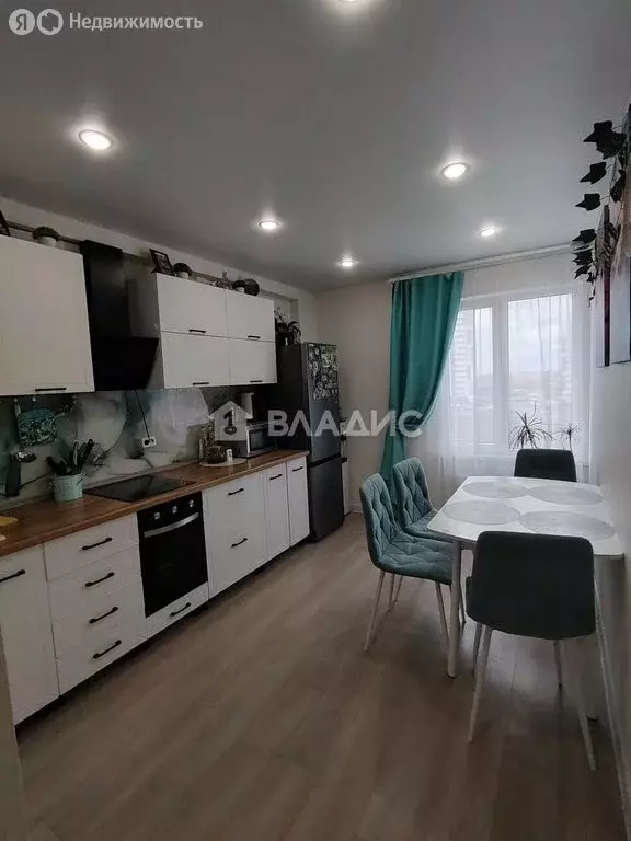 3-комнатная квартира: Пенза, улица Генерала Глазунова, 11 (80 м) - Фото 1