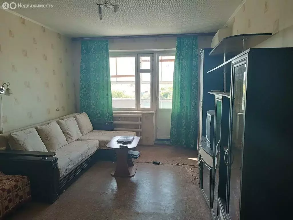 2-комнатная квартира: Каменск-Шахтинский, улица Гагарина, 65 (52.3 м) - Фото 0
