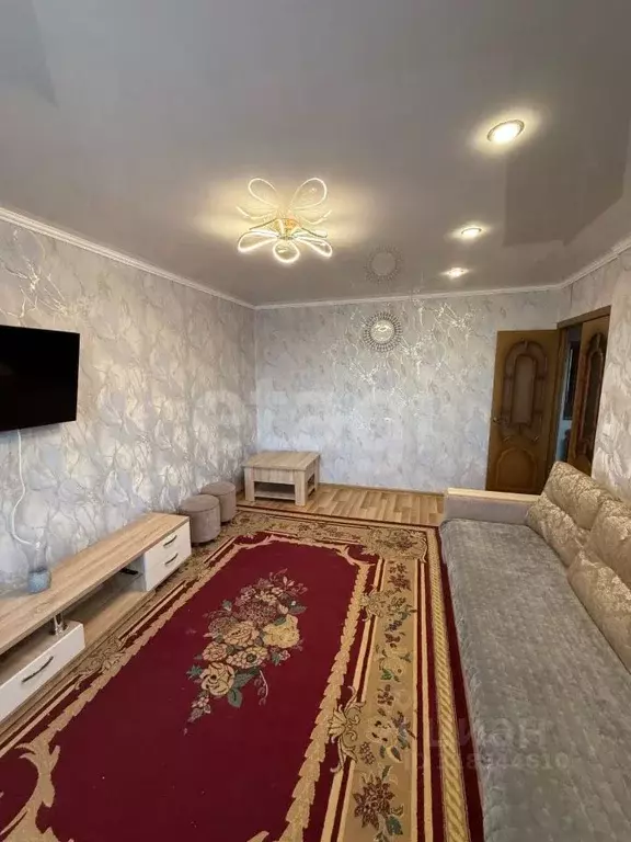 2-к кв. Омская область, Омск Мельничная ул., 1 (52.0 м) - Фото 0