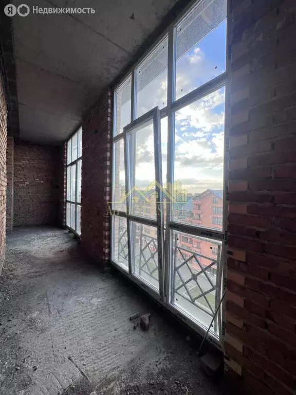 2-комнатная квартира: Владикавказ, улица Ахмада Кадырова, 7 (83 м) - Фото 2