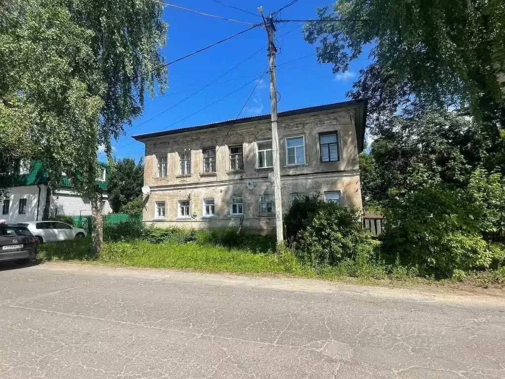 3-к кв. Ярославская область, Данилов Петербургская ул., 21 (77.9 м) - Фото 0