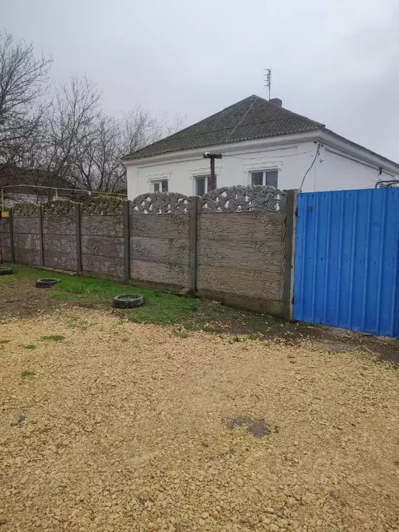 Дом в Крым, Ленинский район, с. Приозерное ул. Советская (62 м) - Фото 2