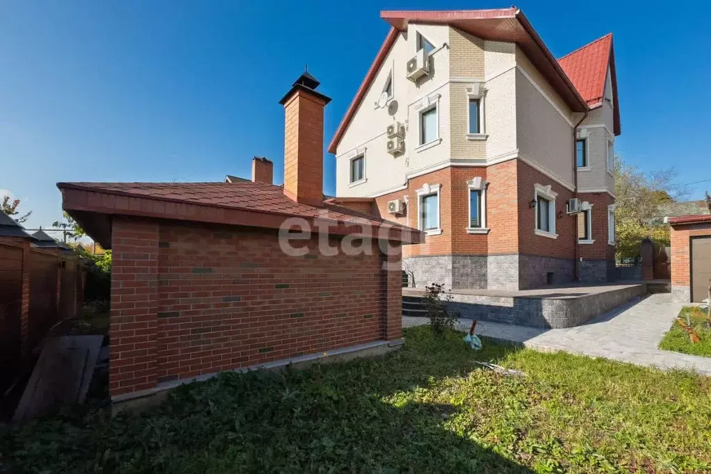 Дом в Ульяновская область, Ульяновск Зеленый пер., 2 (400 м) - Фото 1