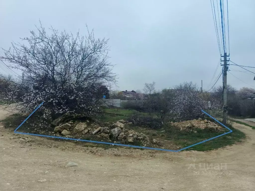 Участок в Севастополь Связист-2 садоводческое товарищество,  (8.2 ... - Фото 1