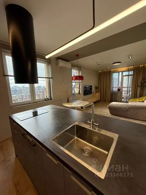 3-к кв. Свердловская область, Екатеринбург ул. Стрелочников, 8А (70.6 ... - Фото 1