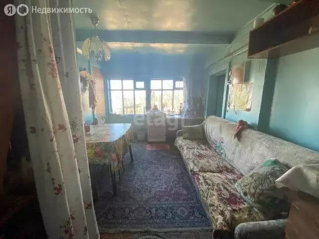 Дом в Причулымский сельсовет, деревня Курбатово, Центральная улица ... - Фото 1