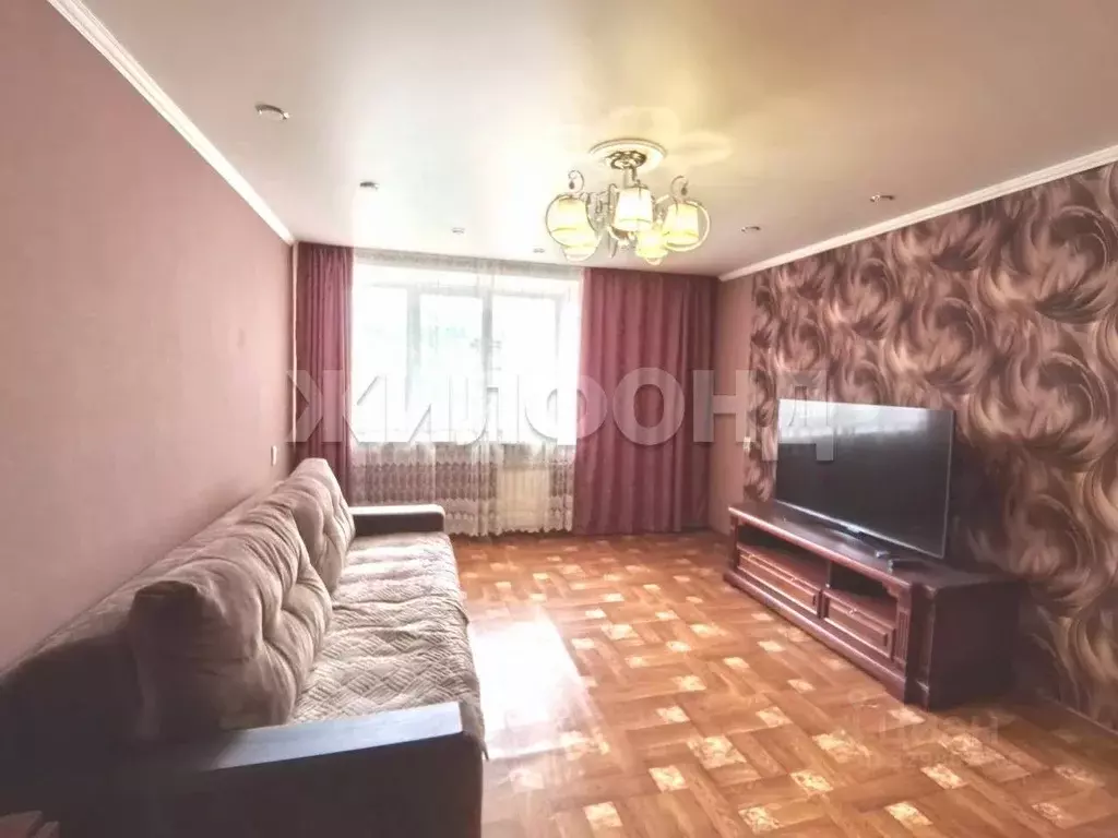 3-к кв. Хакасия, Абакан ул. Чкалова, 13А (59.9 м) - Фото 2