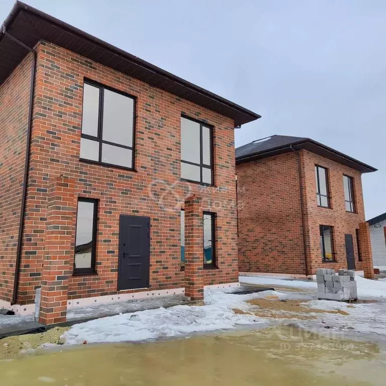 Дом в Волгоградская область, Волгоград Каргопольская ул. (130 м) - Фото 1