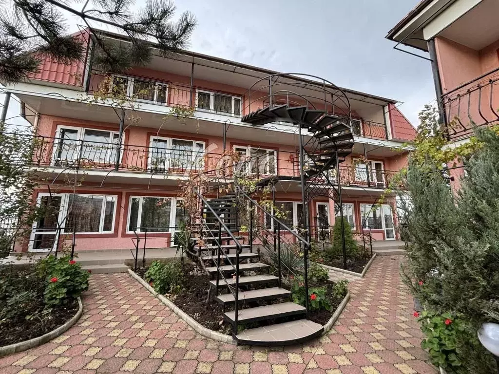 Дом в Крым, Феодосия ул. Песчаная (472 м) - Фото 1