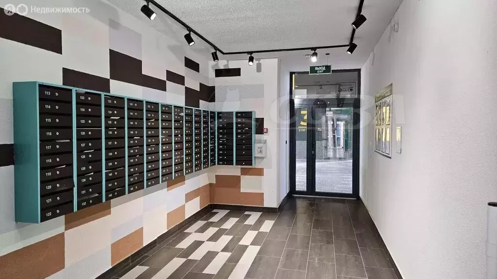 2-комнатная квартира: Тюмень, Ставропольская улица, 160/1 (69.4 м) - Фото 1