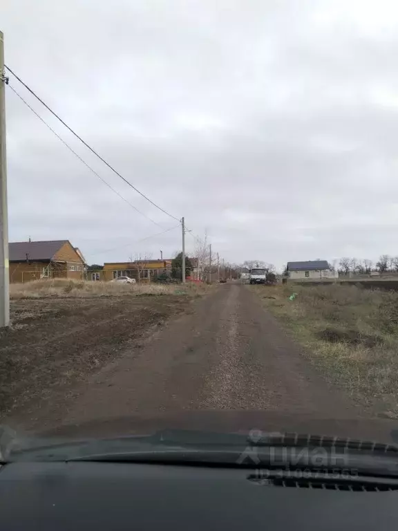 Участок в Краснодарский край, Ейский район, Кухаривское с/пос, с. ... - Фото 1