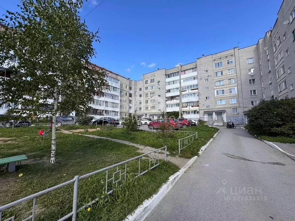 2-к кв. Пермский край, Березники ул. Уральских танкистов, 6 (48.9 м) - Фото 1